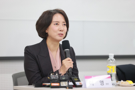 이영 중소벤처기업부 장관 <중기부>